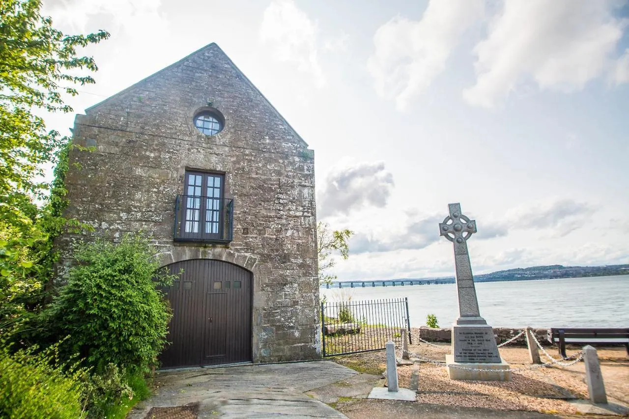 The Old Boathouse Hotel Wormit 0*,  United Kingdom